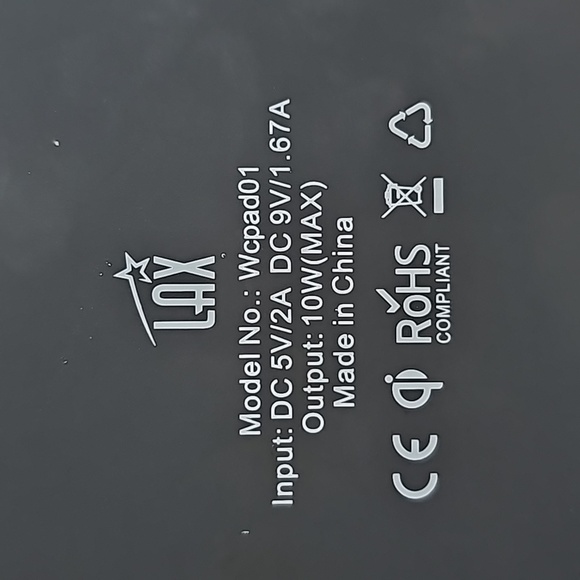 LAX DC 5V / 2A DC 9V / 1.67A Fast Wireless Charger for Apple iwatch/ Phone. - Picture 3 of 12